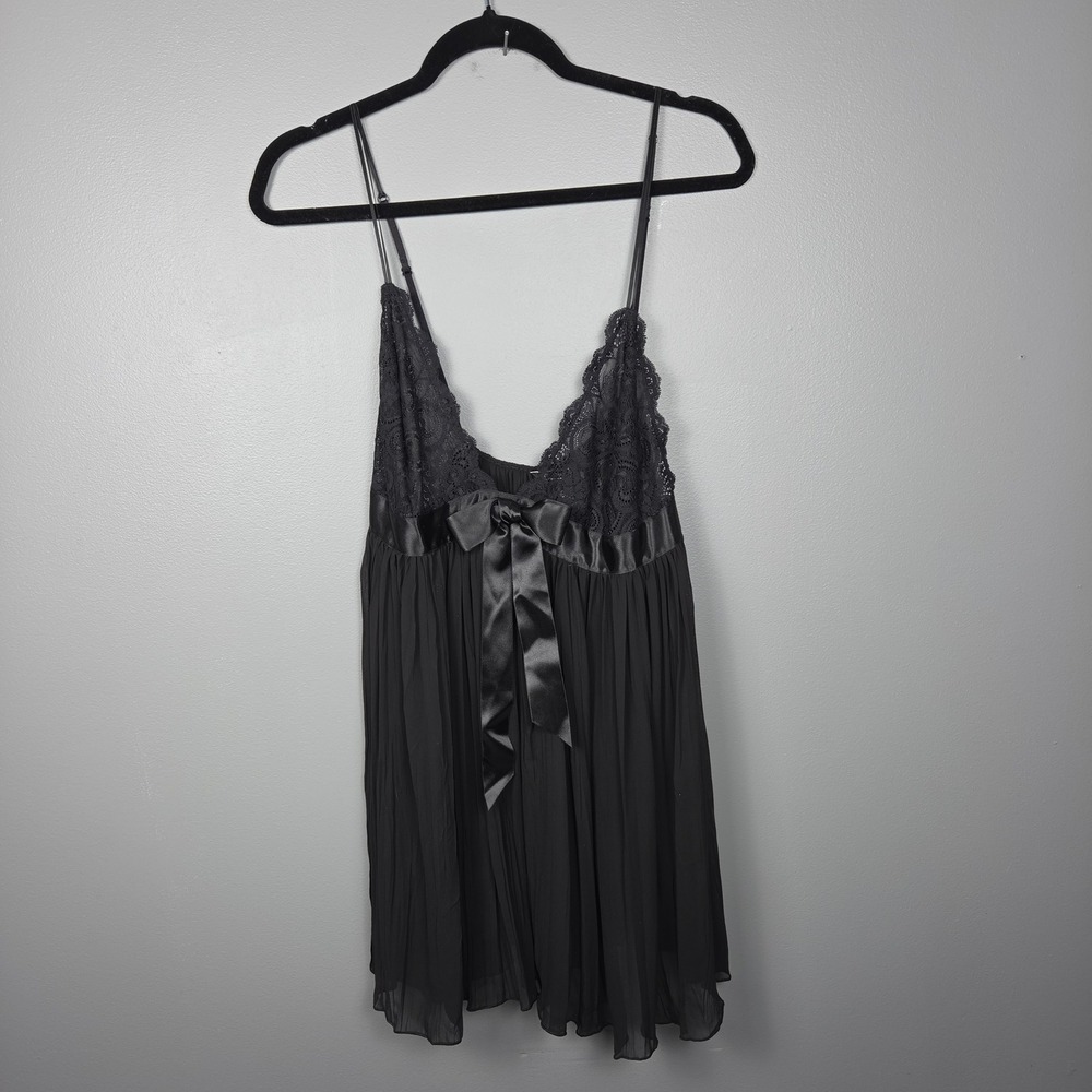 Victoria's Secret Womens XL Babydoll Lace Trim Pleated Bow Chemise Goth Black